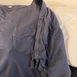 Gray med shoulder surgery shirt with pocket